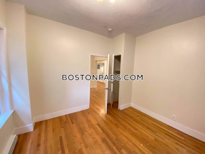 Allston 3 Bed 1 Bath BOSTON Boston - $3,400 No Fee