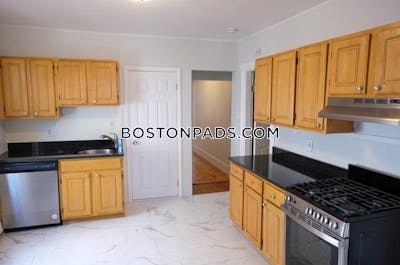 Dorchester 4 Bed, 1 Bath Unit Boston - $3,600 No Fee