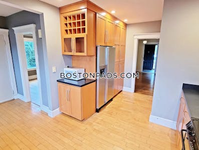 Brookline 3 Bed 1 Bath BROOKLINE- WASHINGTON SQUARE $3,600  Washington Square - $4,400