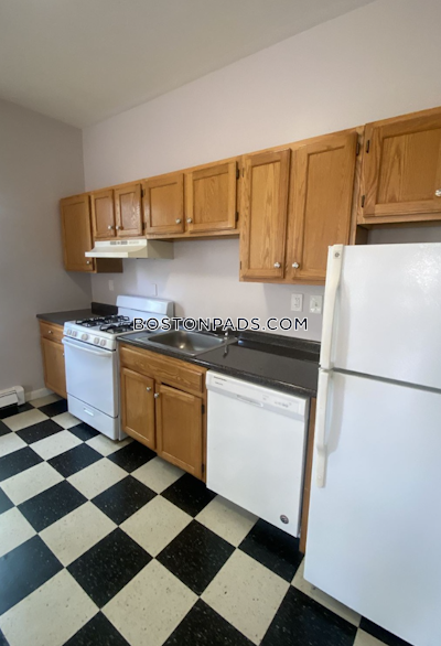 Dorchester 3 Beds 1 Bath Boston - $3,266 50% Fee