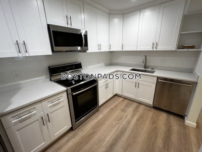 West Roxbury 2 Beds 1 Bath Boston - $2,800 No Fee