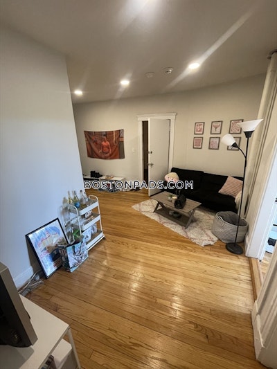 Brighton 3 Beds 1 Bath Boston - $4,750 No Fee