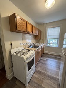 Somerville 1 Bed 1 Bath  Spring Hill - $2,150 No Fee
