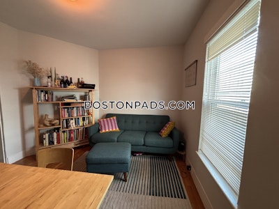 Somerville 2 Bed 1 Bath SOMERVILLE  Tufts - $2,900 No Fee