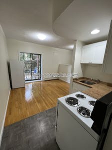 Mission Hill Studio 1 Bath Boston - $2,100 No Fee