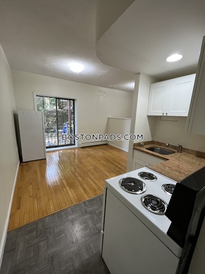 Mission Hill Studio 1 Bath Boston - $2,100 No Fee