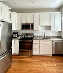 East Boston 3 Beds 2 Baths Boston - $3,950 No Fee