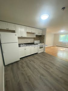 Lowell 2 Beds 1 Bath - $2,095 No Fee