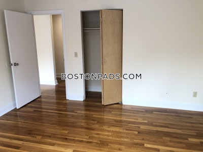 Brookline 2 Bed 1 Bath BROOKLINE- BOSTON UNIVERSITY $3,600  Boston University - $3,700 No Fee
