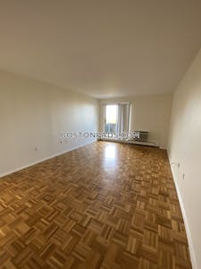 Brookline 2 Bed 1.5 Bath BROOKLINE- BOSTON UNIVERSITY $3,500  Boston University - $3,500 No Fee