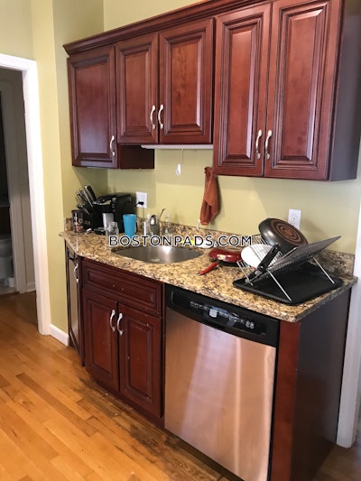 Medford 3 Beds 2 Baths  Tufts - $3,300