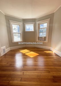 Dorchester/south Boston Border 3 Bed 1 Bath BOSTON Boston - $3,000 No Fee