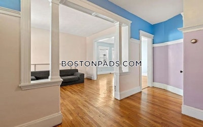 Medford 3 Beds 1 Bath  Tufts - $4,050