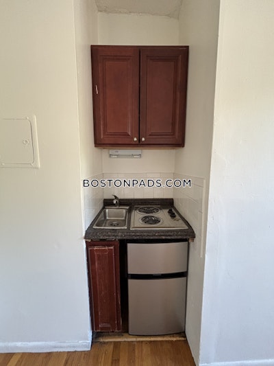 Mission Hill Studio 1 Bath Boston - $1,650 No Fee