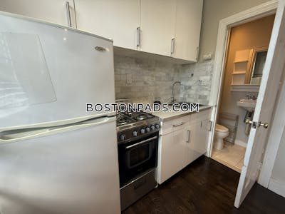 South End Studio 1 Bath Boston - $2,250 No Fee