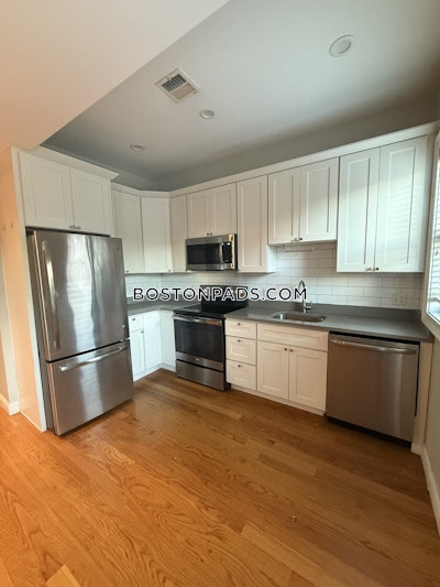 East Boston 3 Beds 2 Baths Boston - $3,950 No Fee