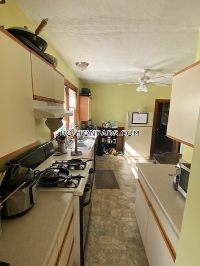 Medford 3 Beds Tufts  Tufts - $3,600