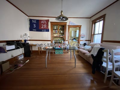 Somerville 5 Beds 1.5 Baths  Tufts - $6,500 No Fee