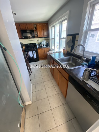 Somerville 5 Bed 2 Bath SOMERVILLE  Tufts - $4,500