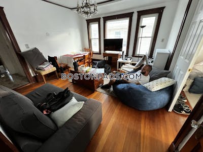 Somerville 4 Bed 1 Bath SOMERVILLE  Tufts - $5,100 No Fee