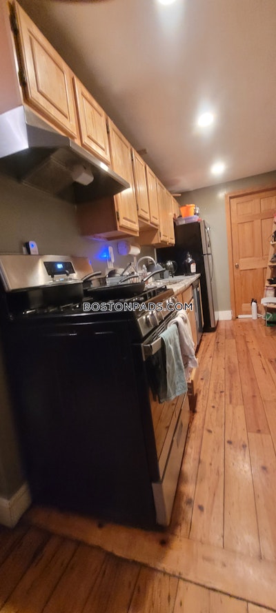 Mission Hill 5 Beds 2.5 Baths Boston - $7,999