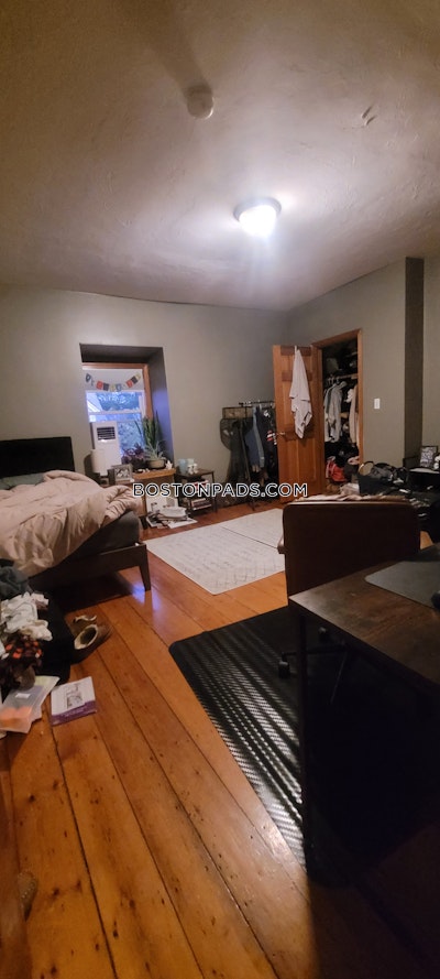 Mission Hill 5 Beds 2.5 Baths Boston - $8,300