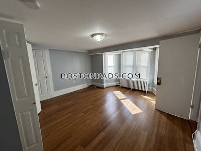 Newton 1.5 Beds 1 Bath  Newton Corner - $2,450