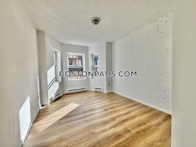 Fenway/kenmore 2 Bed 1 Bath BOSTON Boston - $3,000 No Fee