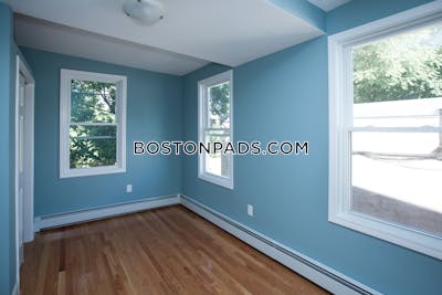 Cambridge 3 Beds 1 Bath  Davis Square - $3,775