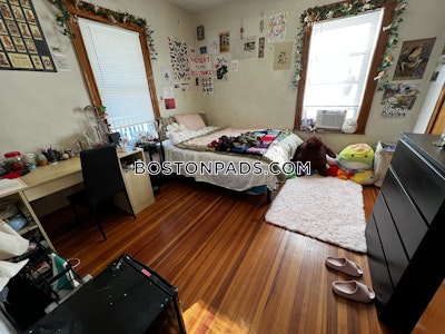 Medford 4 Beds 1 Bath  Tufts - $4,400 No Fee