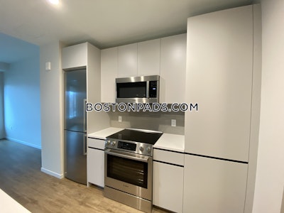 Seaport/waterfront Beautiful 1 bed 1 bath available NOW on Seaport Blvd in Boston!  Boston - $4,543
