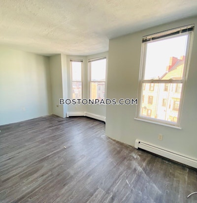 East Boston 1.5 Bed 1 Bath BOSTON Boston - $2,450 No Fee