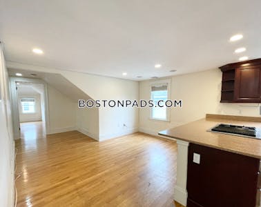 Mission Hill 4 Beds 2 Baths Boston - $6,000
