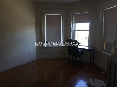 Allston/brighton Border Apartment for rent 1 Bedroom 1 Bath Boston - $2,575 No Fee