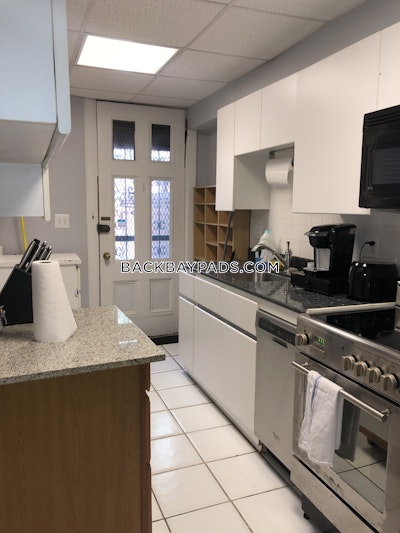 Back Bay 1 Bed, 1 Bath Unit Boston - $3,500