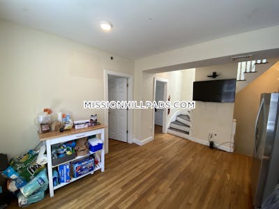 Mission Hill 11 Beds No Bath Boston - $14,850