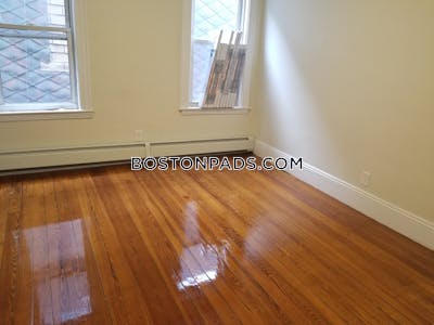 Cambridge 3 Beds 1 Bath  East Cambridge - $3,200 No Fee