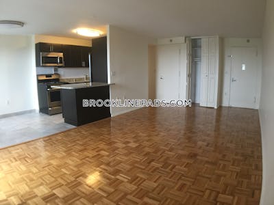 Brookline Apartment for rent 3 Bedrooms 1 Bath  Boston University - $5,050 No Fee