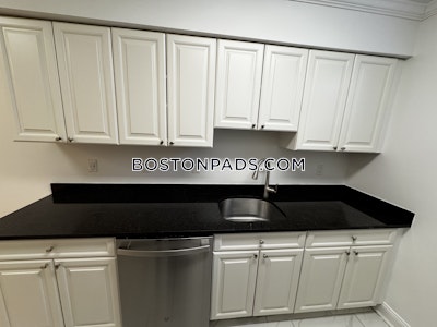 Brookline 1 Bed 1 Bath  Coolidge Corner - $2,975 No Fee