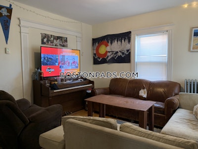 Somerville Apartment for rent 4 Bedrooms 1 Bath  Tufts - $4,400