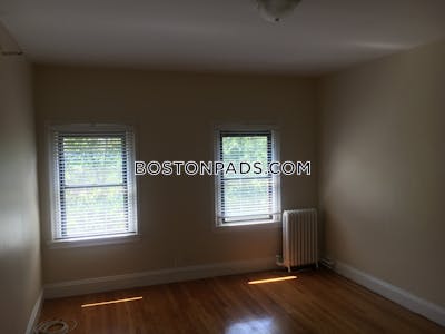 Brookline 1 Bed 1 Bath  Coolidge Corner - $2,700