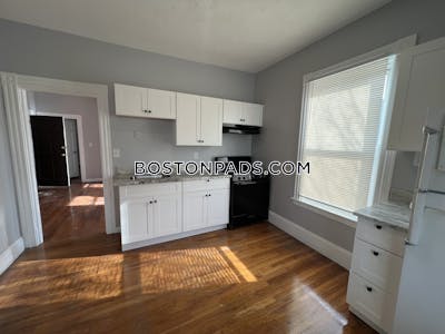 Jamaica Plain 3 Beds 1 Bath Boston - $3,400