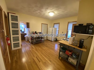 Somerville Apartment for rent 3 Bedrooms 1 Bath  Porter Square - $4,395