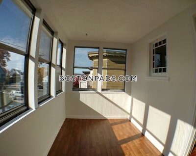 Medford Apartment for rent 3 Bedrooms 1 Bath  Tufts - $3,200