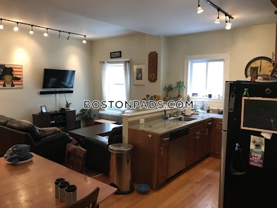 Somerville Apartment for rent 3 Bedrooms 1 Bath  Winter Hill - $3,850