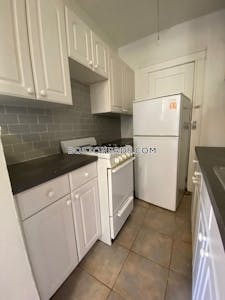 Fenway/kenmore Nice 1 Bed 1 Bath available 6/1 on Park Dr. in Fenway! Boston - $3,000 No Fee
