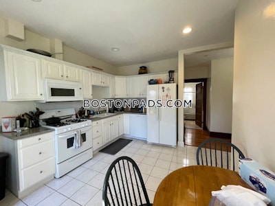 Brighton 3 Beds 2 Baths Boston - $3,900