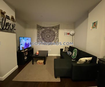 Quincy Apartment for rent 1 Bedroom 1 Bath  Quincy Center - $2,449 No Fee