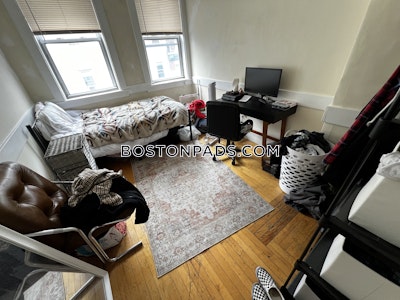 North End Apartment for rent 2 Bedrooms 1 Bath Boston - $3,600 50% Fee