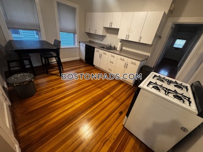 Medford Apartment for rent 2 Bedrooms 1 Bath  Tufts - $2,800